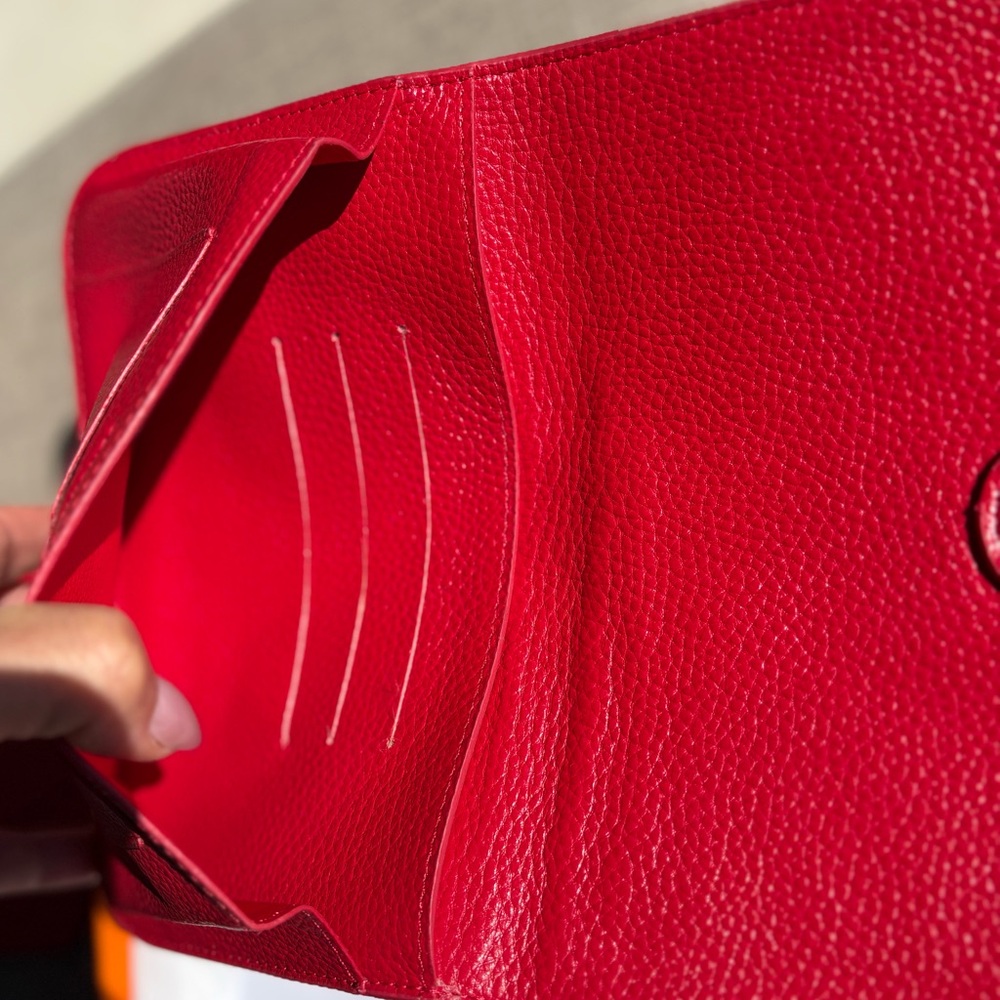 Buttery Soft Inspired Leather Wallet - Picture 4 of 10